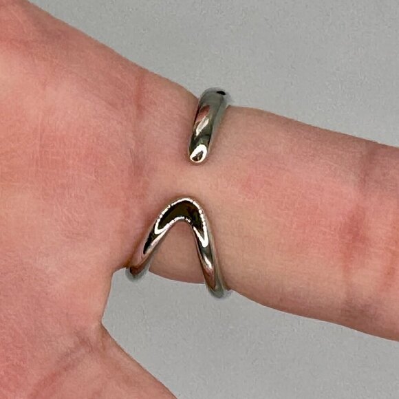 Sterling Silver 925 Adjustable Geometric Twist and Loop Ring #1447 - Picture 6 of 8